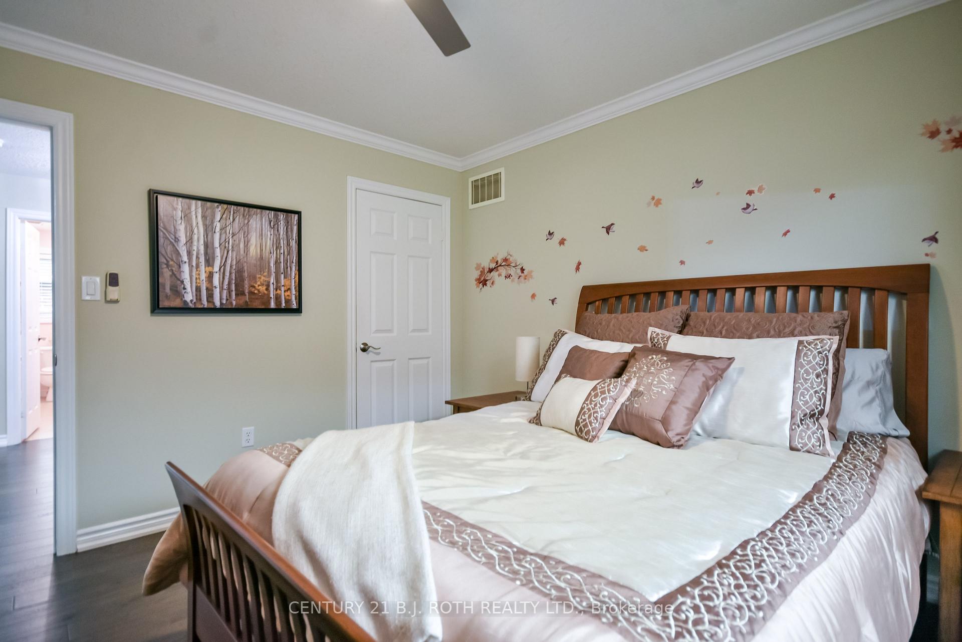 Photo 28 of 20 Falcon Crescent, Barrie, Innis-Shore — HOMEH