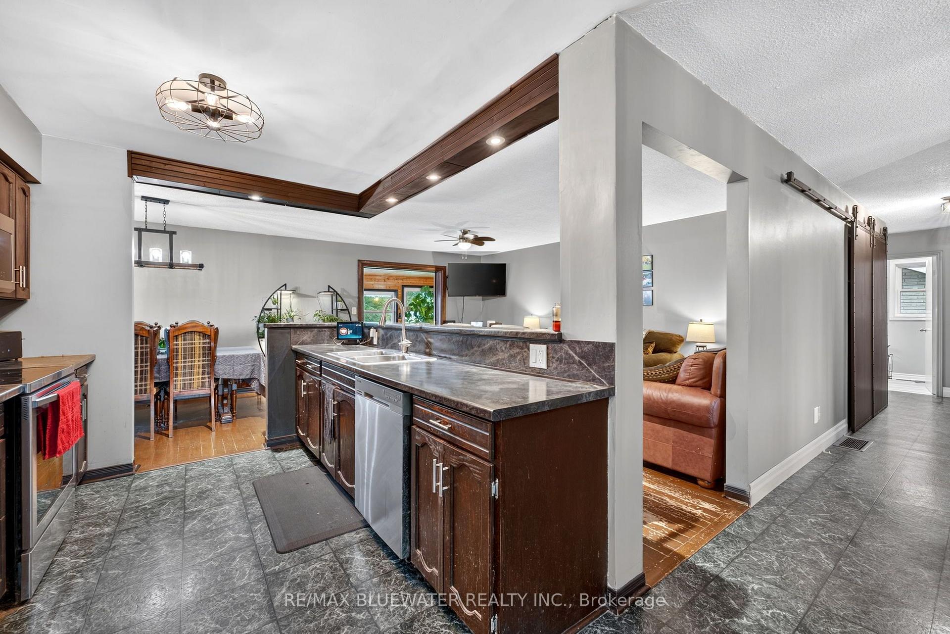 Photo 3 of 210 Hill Street, Central Huron, Clinton — HOMEH