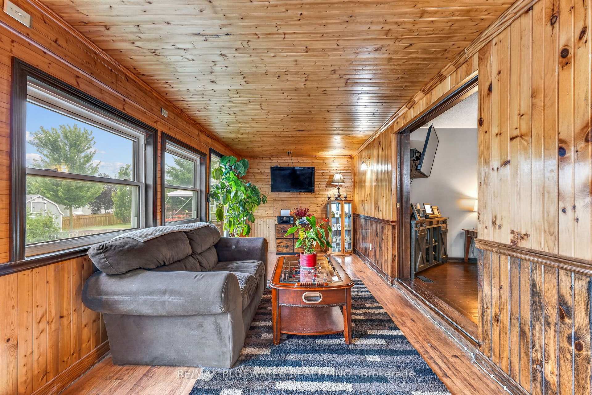 Photo 12 of 210 Hill Street, Central Huron, Clinton — HOMEH