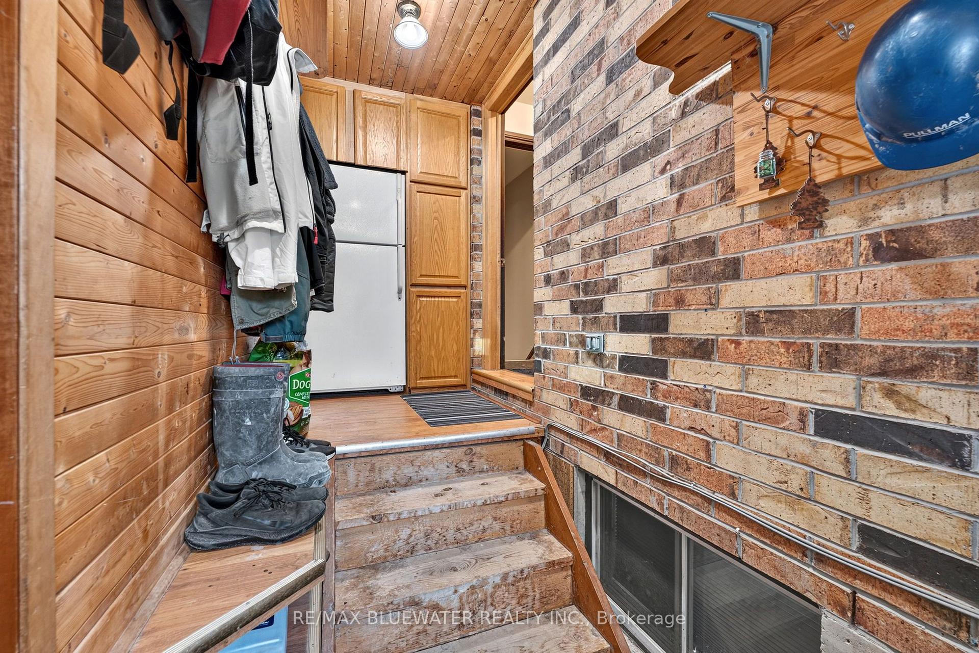Photo 22 of 210 Hill Street, Central Huron, Clinton — HOMEH