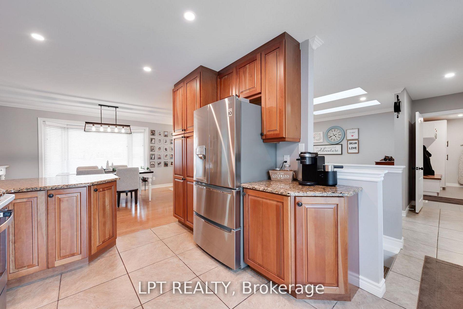 Photo 14 of 34 Cedar Creek Road, Springwater, Midhurst — HOMEH