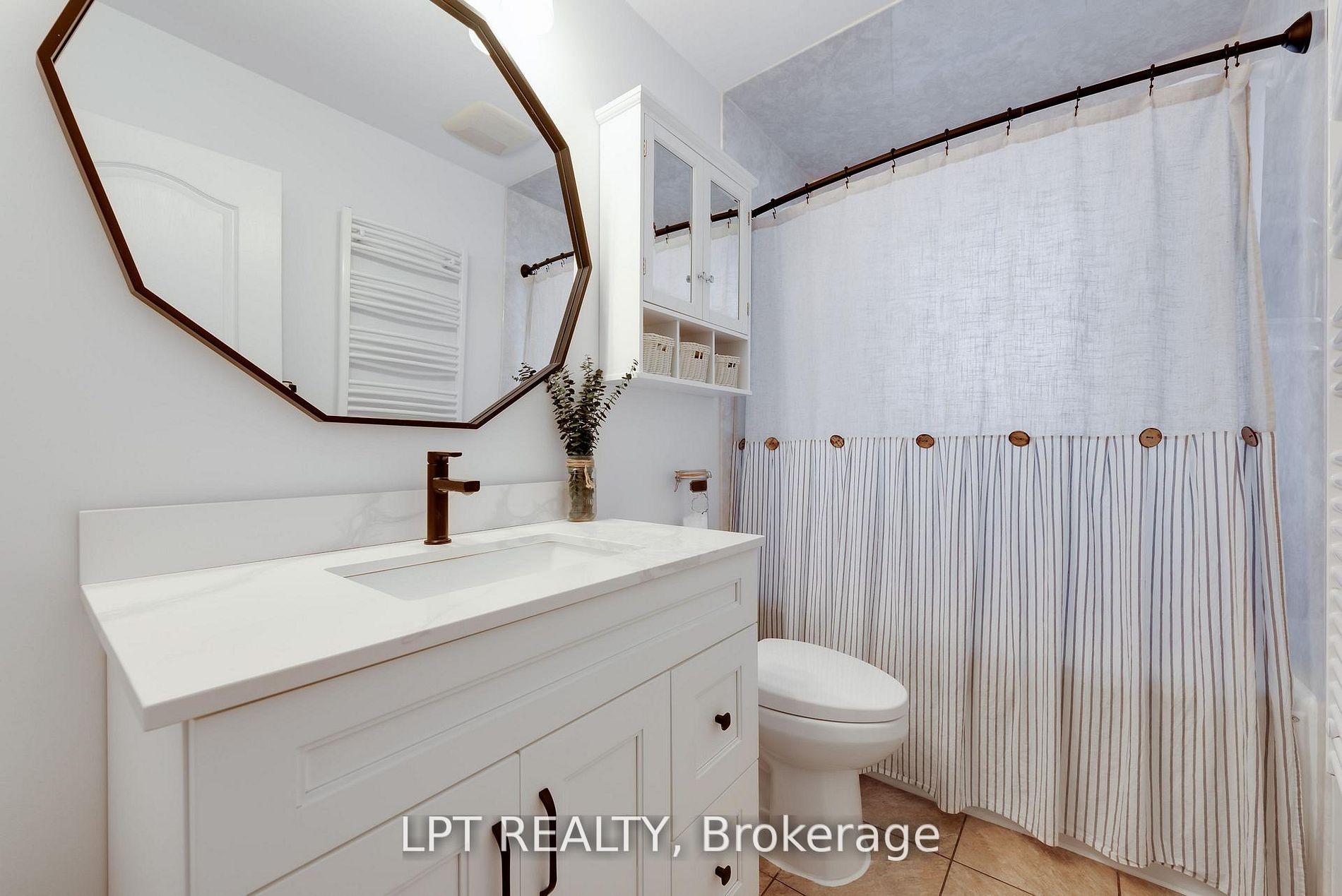 Photo 19 of 34 Cedar Creek Road, Springwater, Midhurst — HOMEH