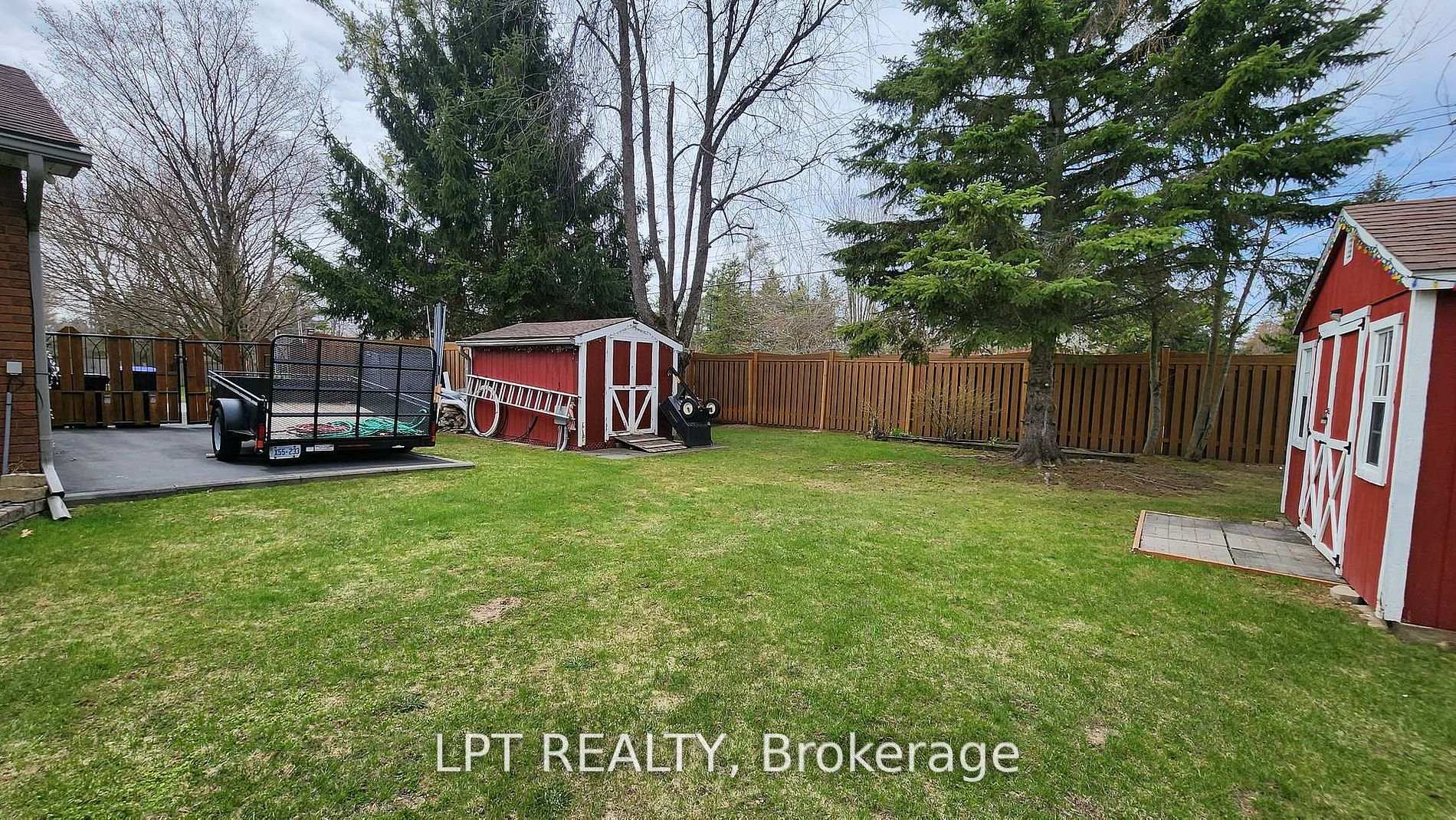 Photo 35 of 34 Cedar Creek Road, Springwater, Midhurst — HOMEH