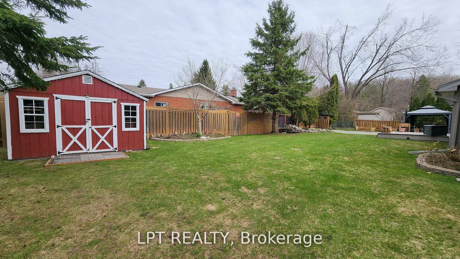 Photo 44 of 34 Cedar Creek Road, Springwater, Midhurst — HOMEH