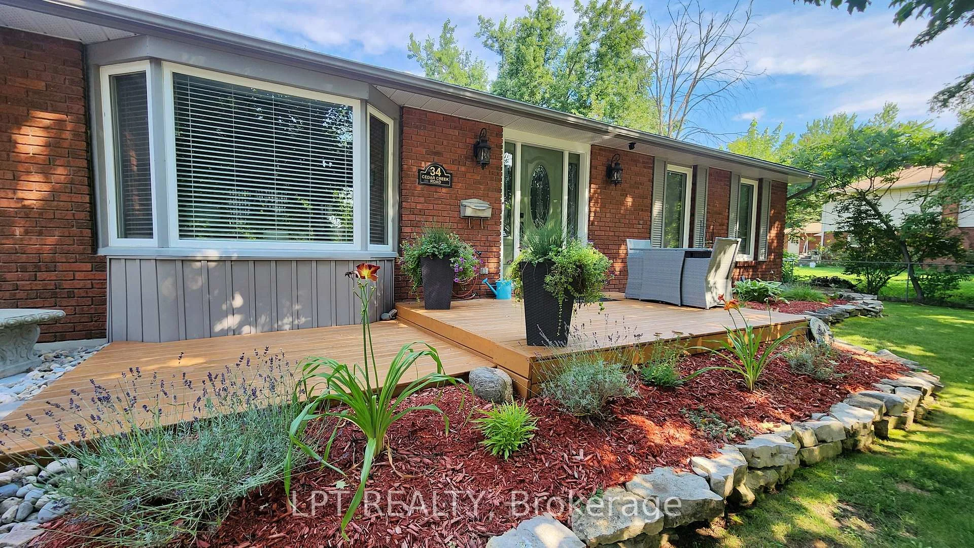 Photo 25 of 34 Cedar Creek Road, Springwater, Midhurst — HOMEH