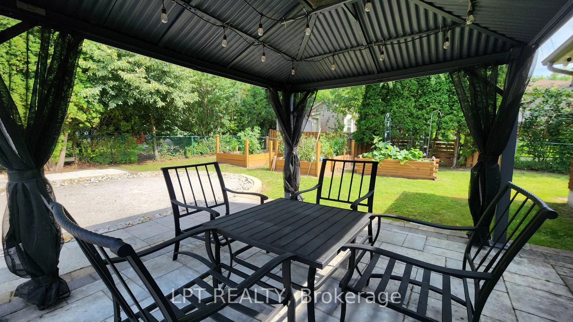 Photo 27 of 34 Cedar Creek Road, Springwater, Midhurst — HOMEH