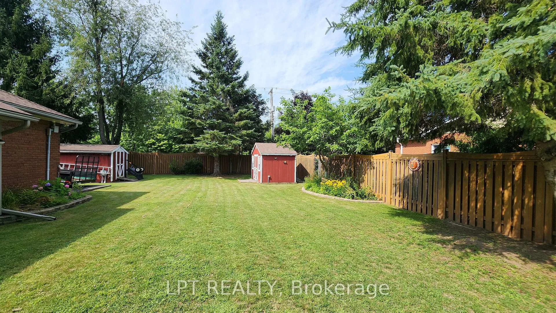 Photo 34 of 34 Cedar Creek Road, Springwater, Midhurst — HOMEH