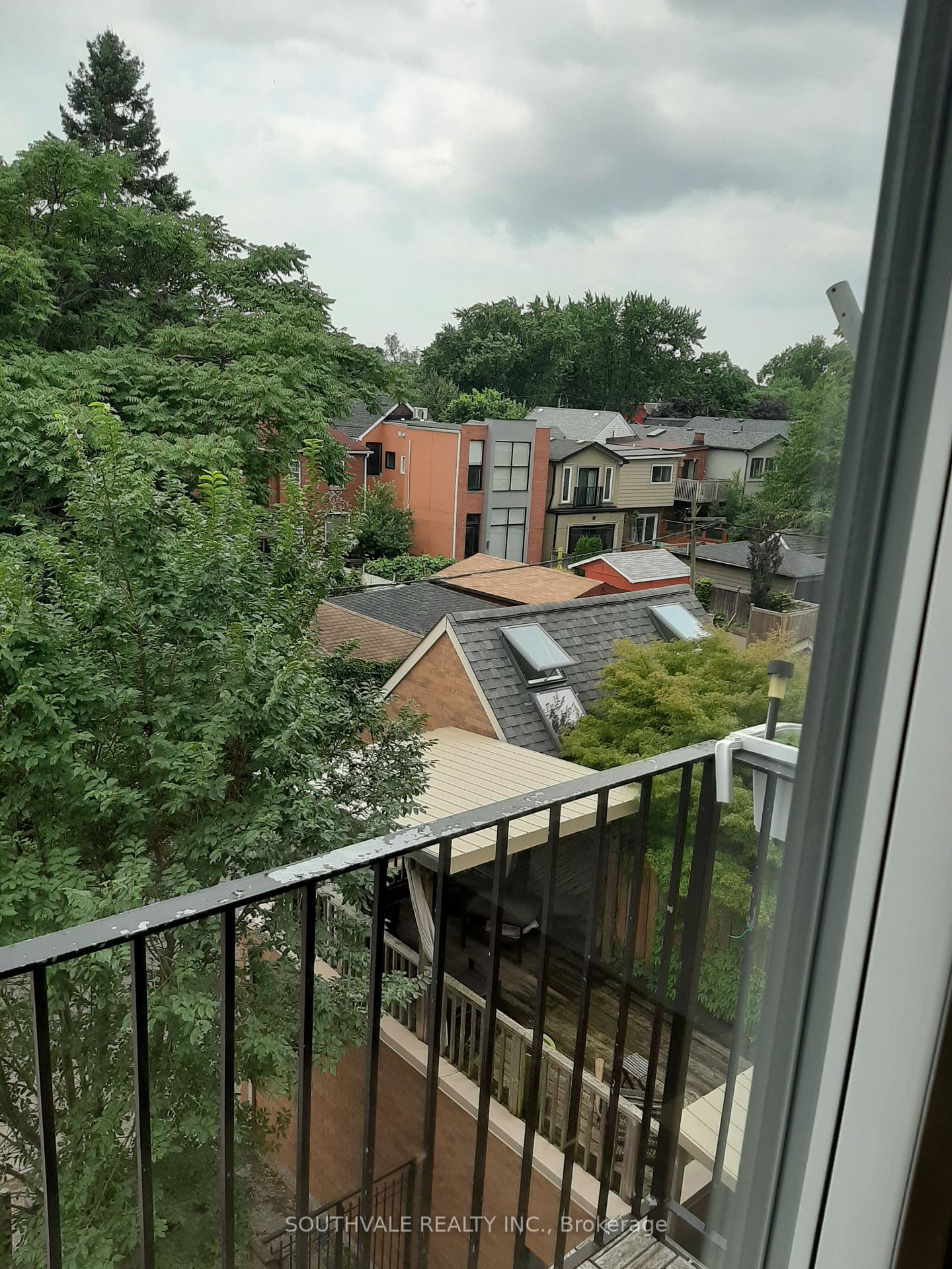 Photo 3 of 19 Macphail Avenue, Toronto, Broadview North — HOMEH