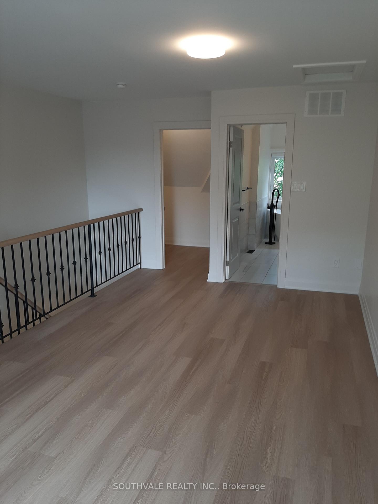 Photo 4 of 19 Macphail Avenue, Toronto, Broadview North — HOMEH