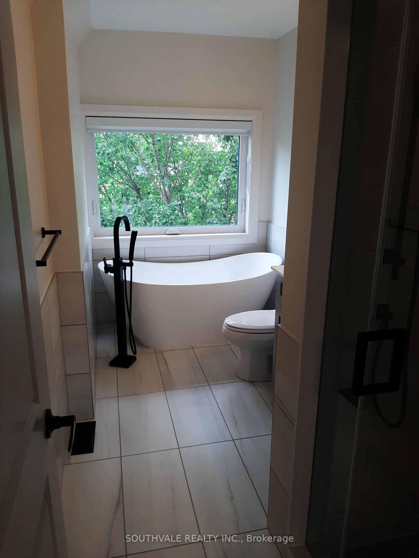 Photo 5 of 19 Macphail Avenue, Toronto, Broadview North — HOMEH