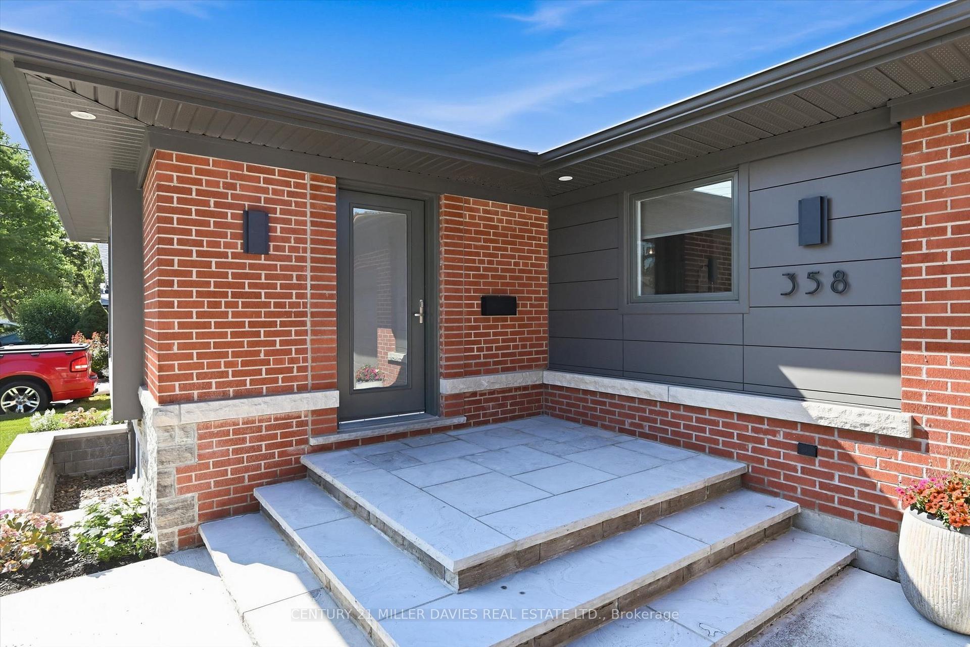 Photo 5 of 358 Pepper Drive, Burlington, Brant — HOMEH