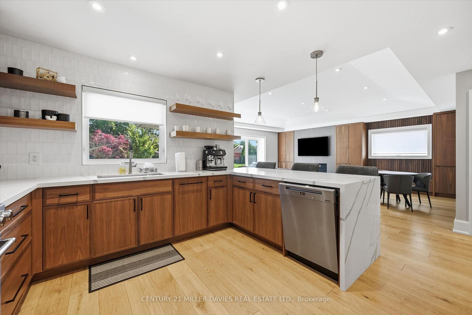 Photo 18 of 358 Pepper Drive, Burlington, Brant — HOMEH