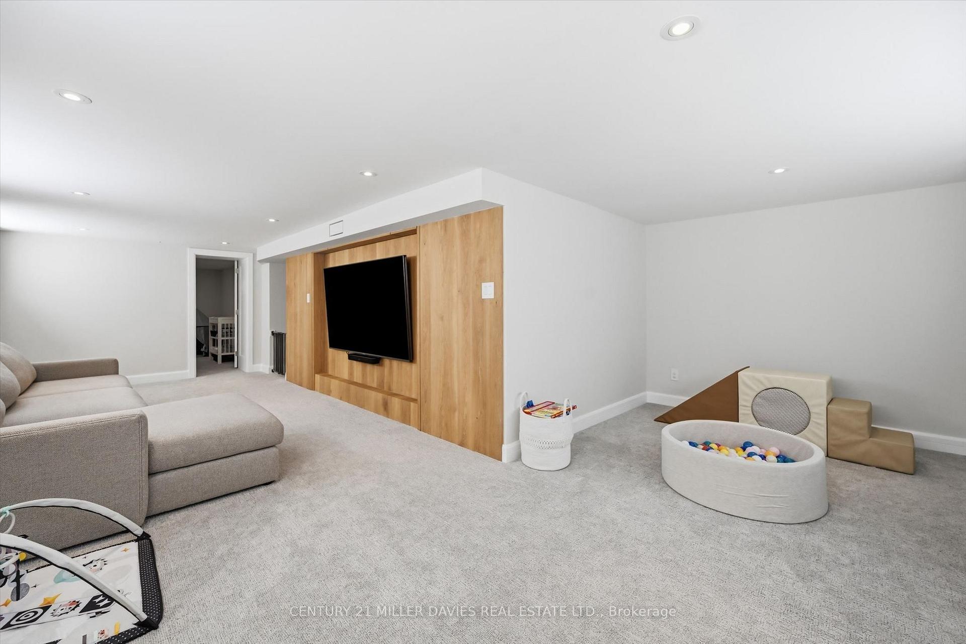 Photo 34 of 358 Pepper Drive, Burlington, Brant — HOMEH