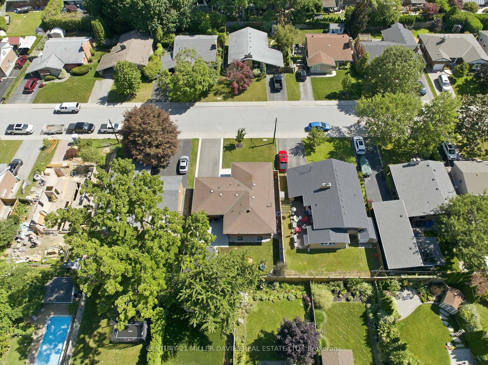 Photo 46 of 358 Pepper Drive, Burlington, Brant — HOMEH