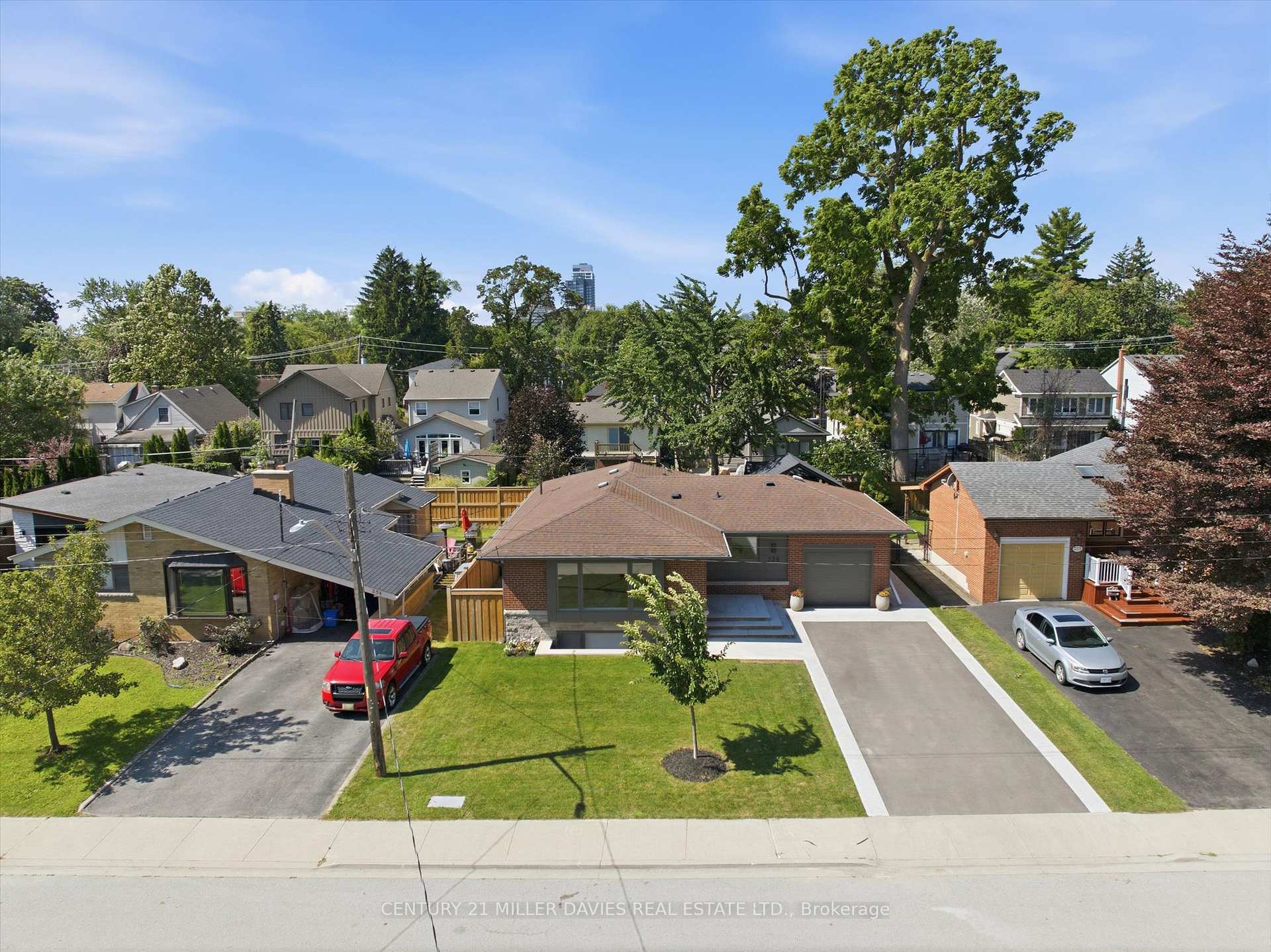 Photo 47 of 358 Pepper Drive, Burlington, Brant — HOMEH