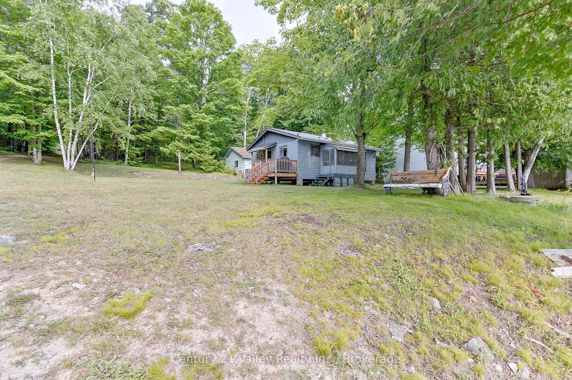 Photo 2 of 27A Maple Grove Lane, North Algona Wilberforce, North Algona/Wilberforce Twp — HOMEH