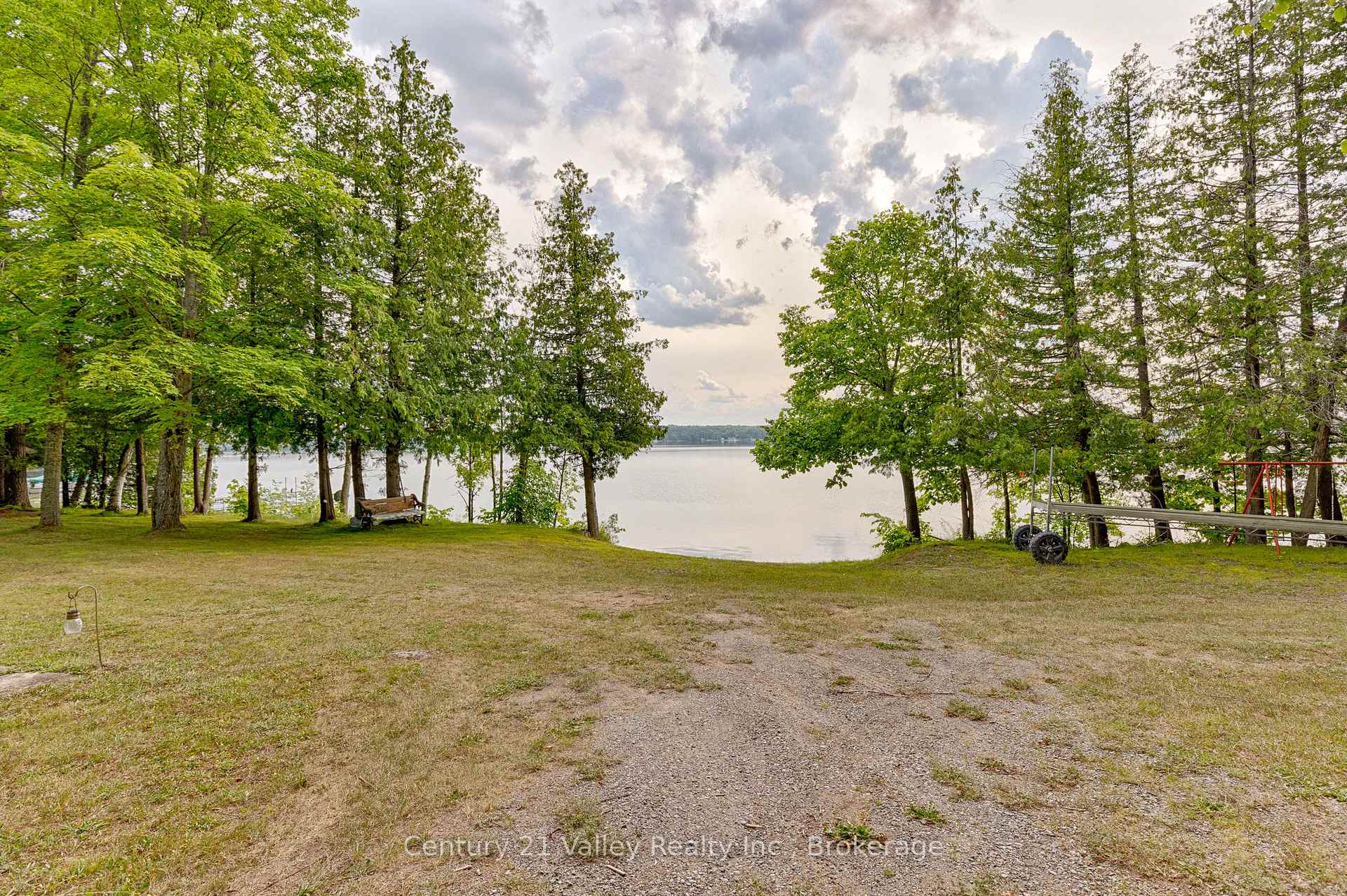 Photo 4 of 27A Maple Grove Lane, North Algona Wilberforce, North Algona/Wilberforce Twp — HOMEH