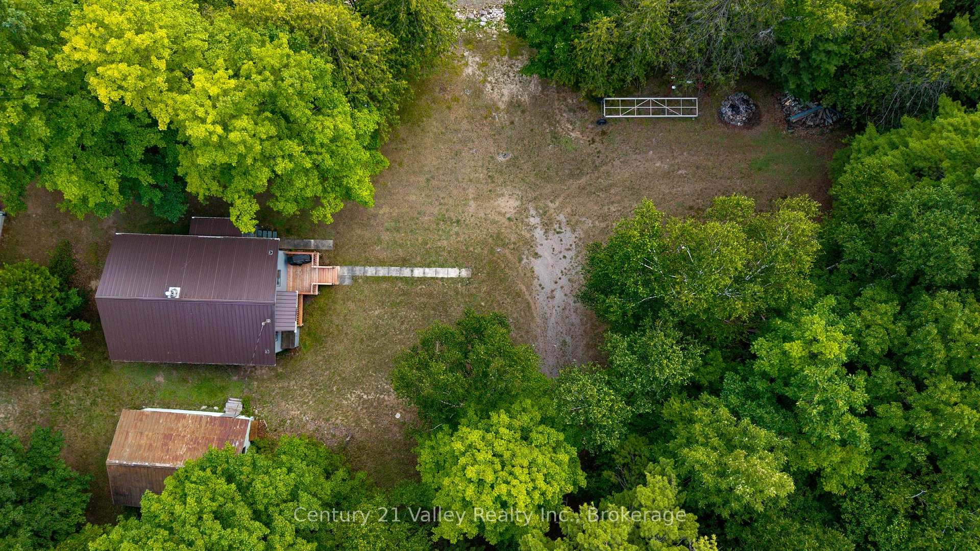 Photo 21 of 27A Maple Grove Lane, North Algona Wilberforce, North Algona/Wilberforce Twp — HOMEH