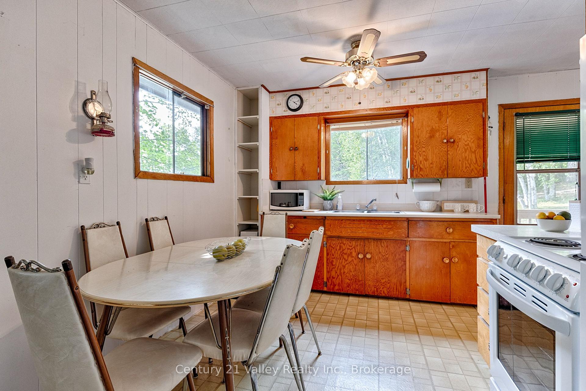 Photo 26 of 27A Maple Grove Lane, North Algona Wilberforce, North Algona/Wilberforce Twp — HOMEH