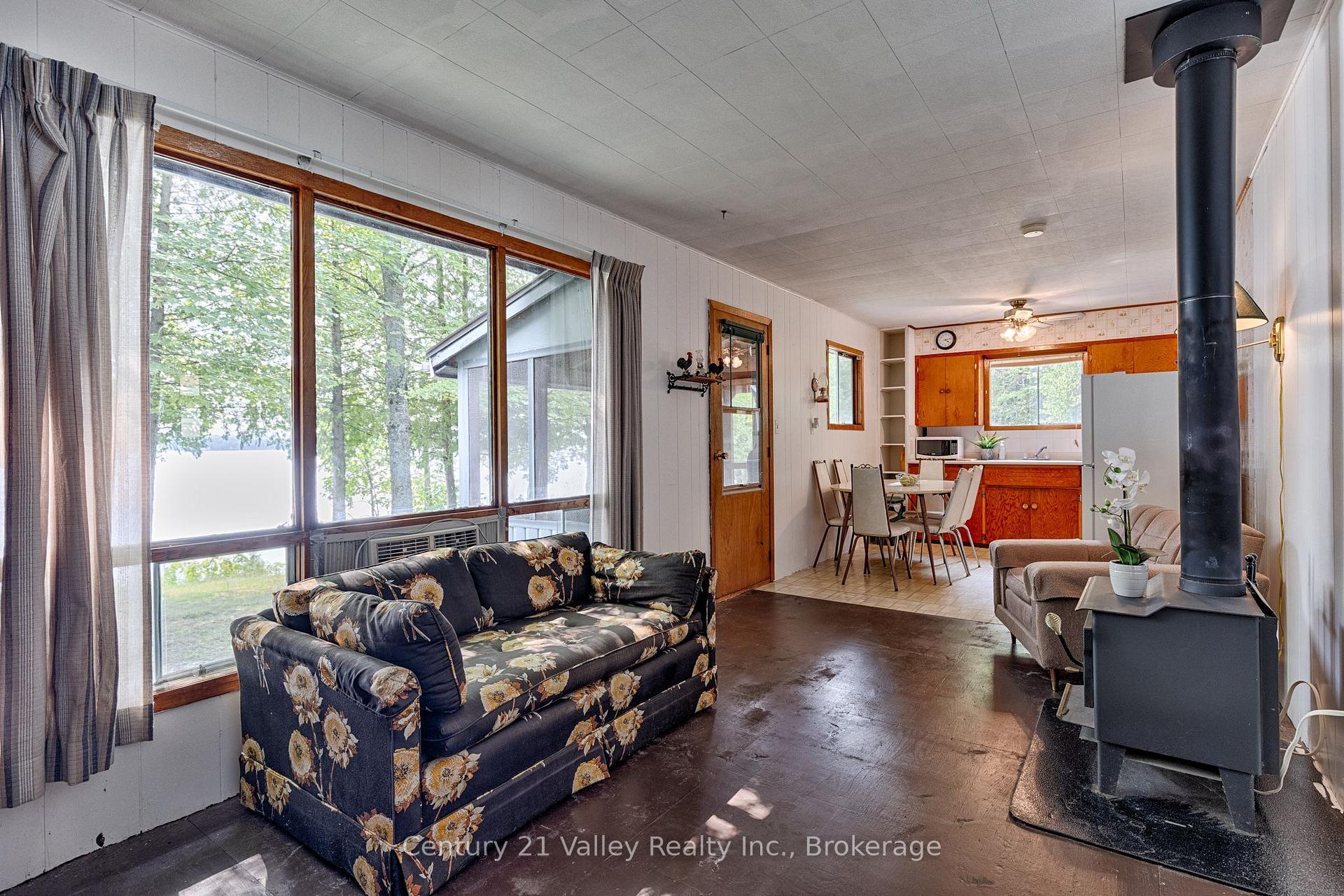 Photo 32 of 27A Maple Grove Lane, North Algona Wilberforce, North Algona/Wilberforce Twp — HOMEH