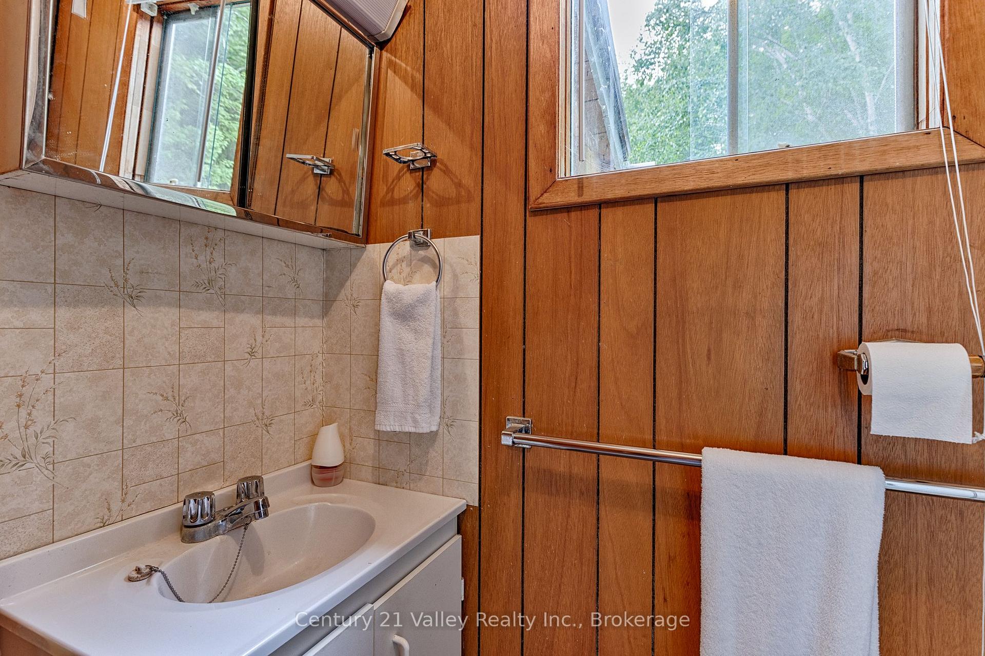 Photo 39 of 27A Maple Grove Lane, North Algona Wilberforce, North Algona/Wilberforce Twp — HOMEH