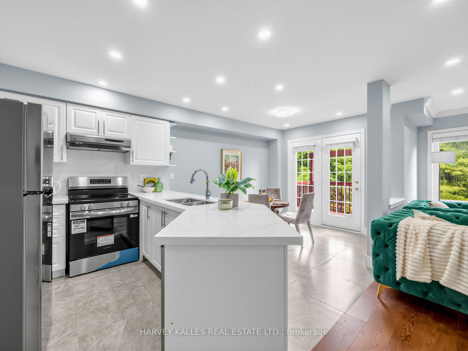Photo 11 of 2120 Erin Gate Boulevard, Pickering, Amberlea — HOMEH