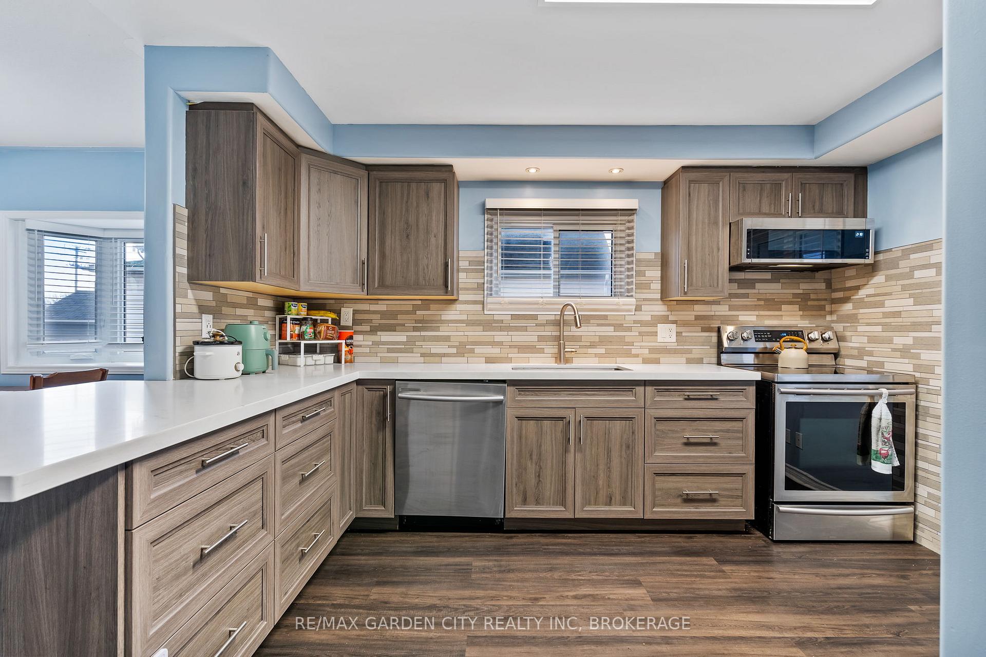 Photo 8 of 291 Alberta Street, Welland, Lincoln/Crowland — HOMEH