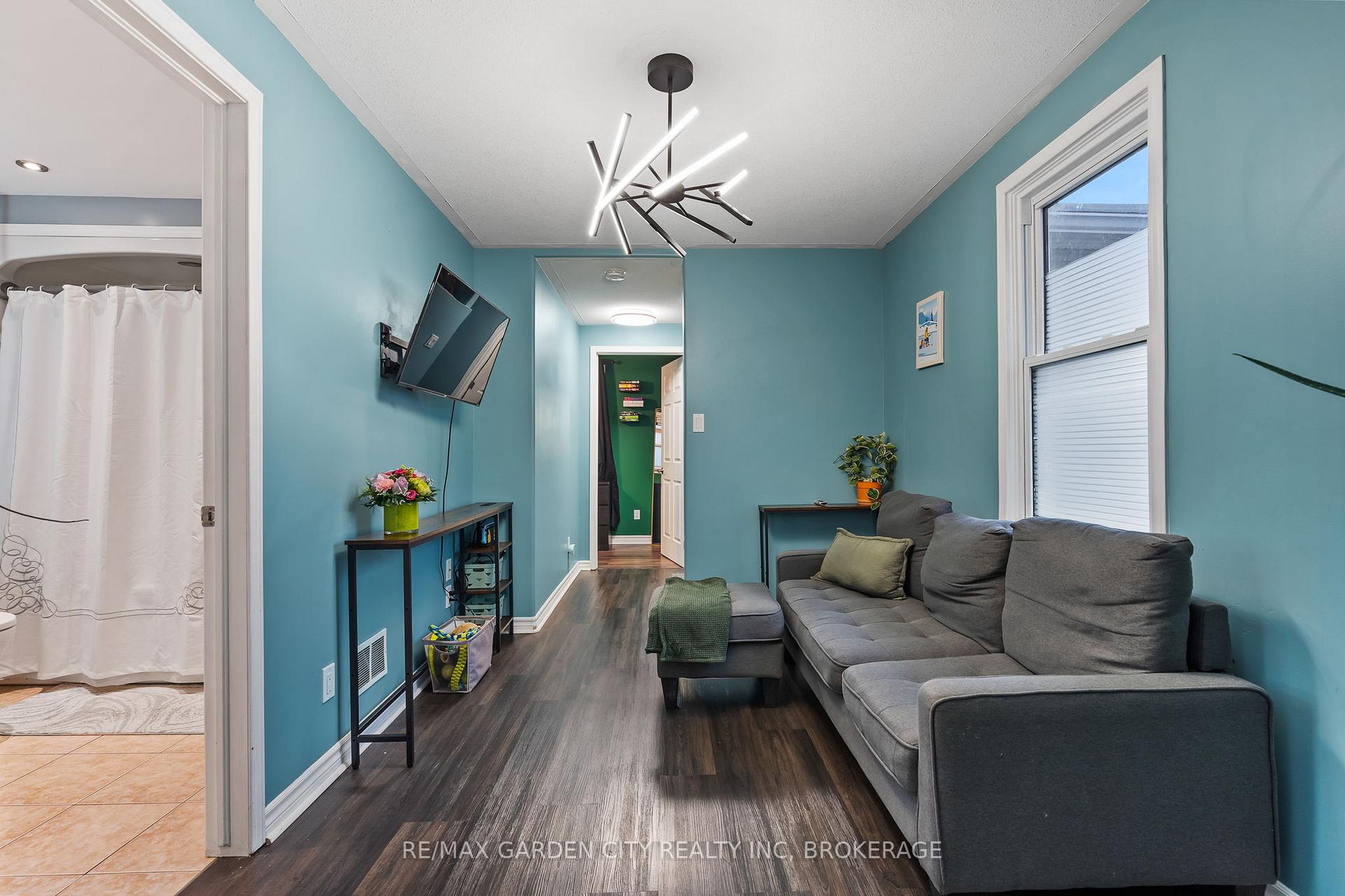 Photo 12 of 291 Alberta Street, Welland, Lincoln/Crowland — HOMEH