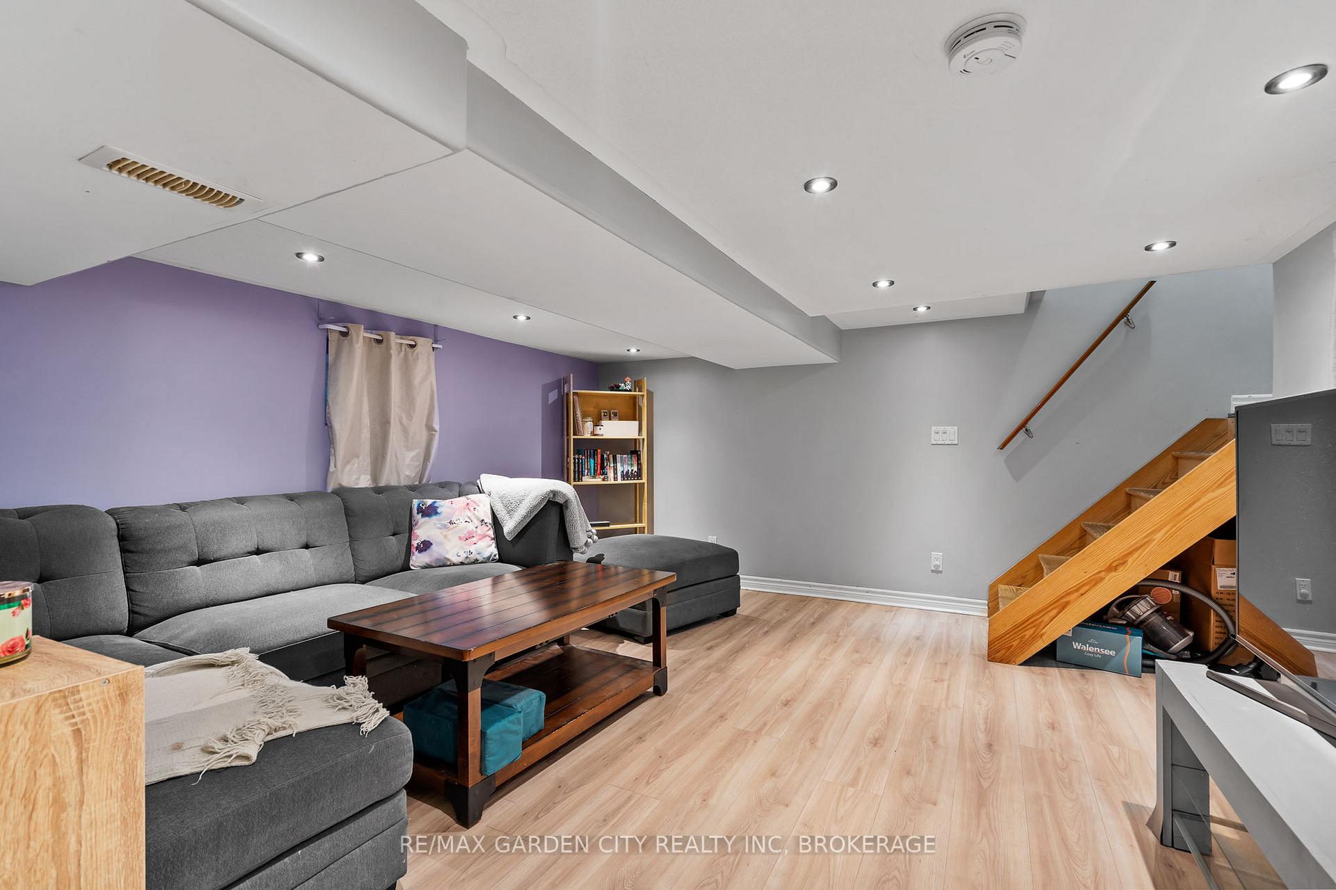 Photo 21 of 291 Alberta Street, Welland, Lincoln/Crowland — HOMEH