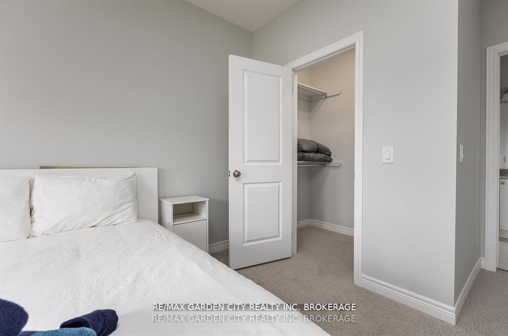 Photo 11 of 34 Bounty Avenue, Thorold, Rolling Meadows — HOMEH