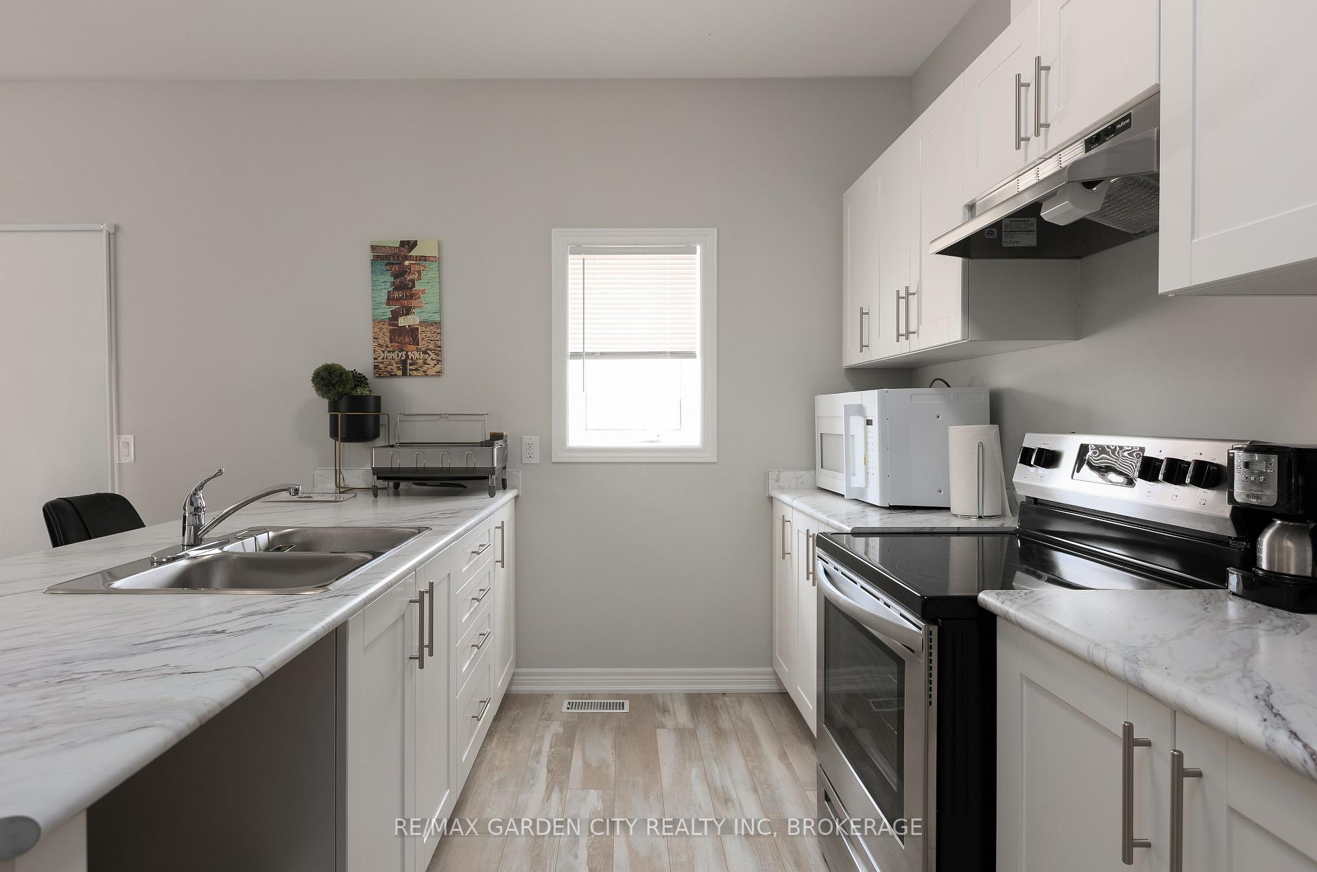 Photo 6 of 33 Bounty Avenue, Thorold, Rolling Meadows — HOMEH