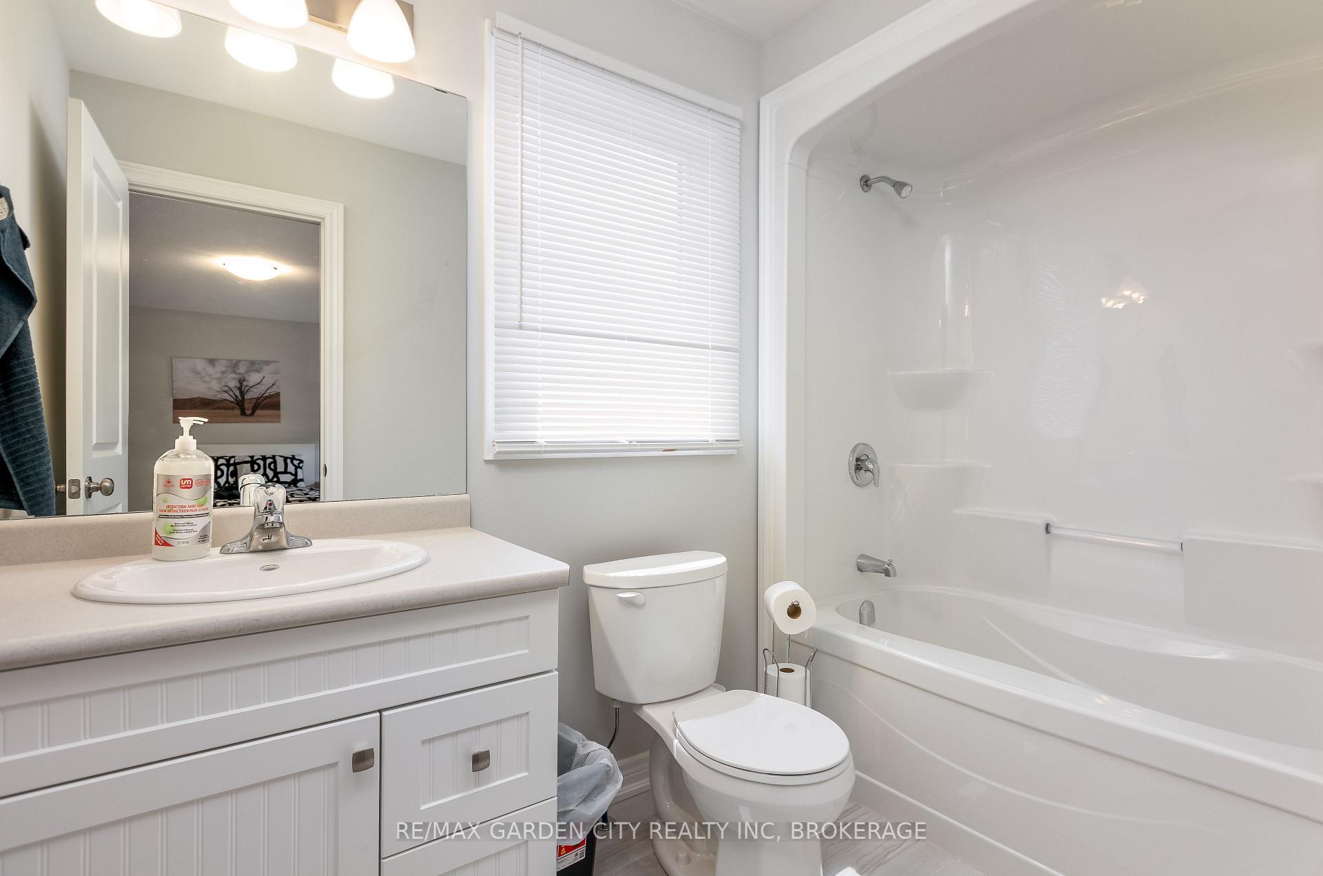Photo 22 of 33 Bounty Avenue, Thorold, Rolling Meadows — HOMEH