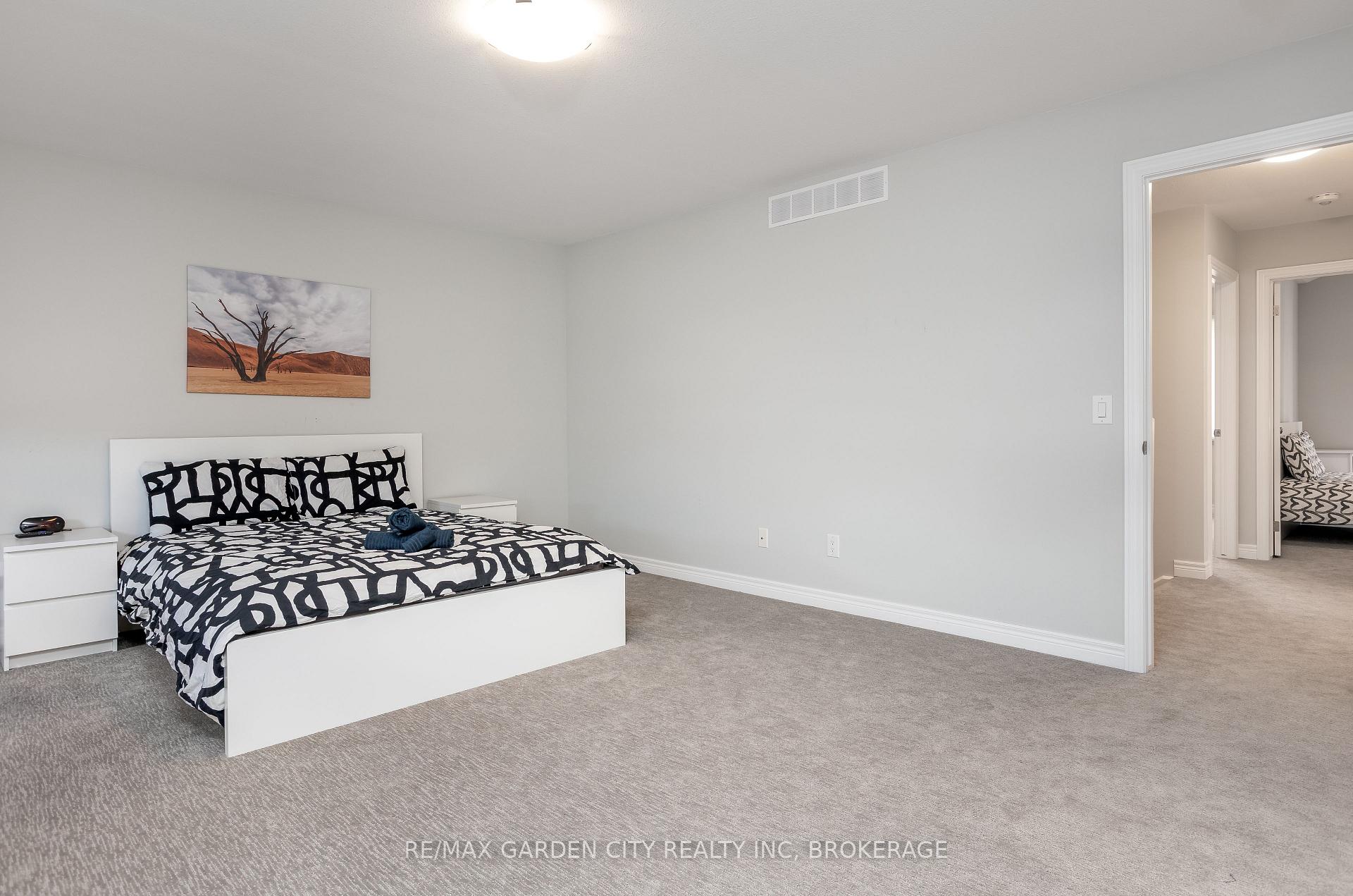 Photo 23 of 33 Bounty Avenue, Thorold, Rolling Meadows — HOMEH
