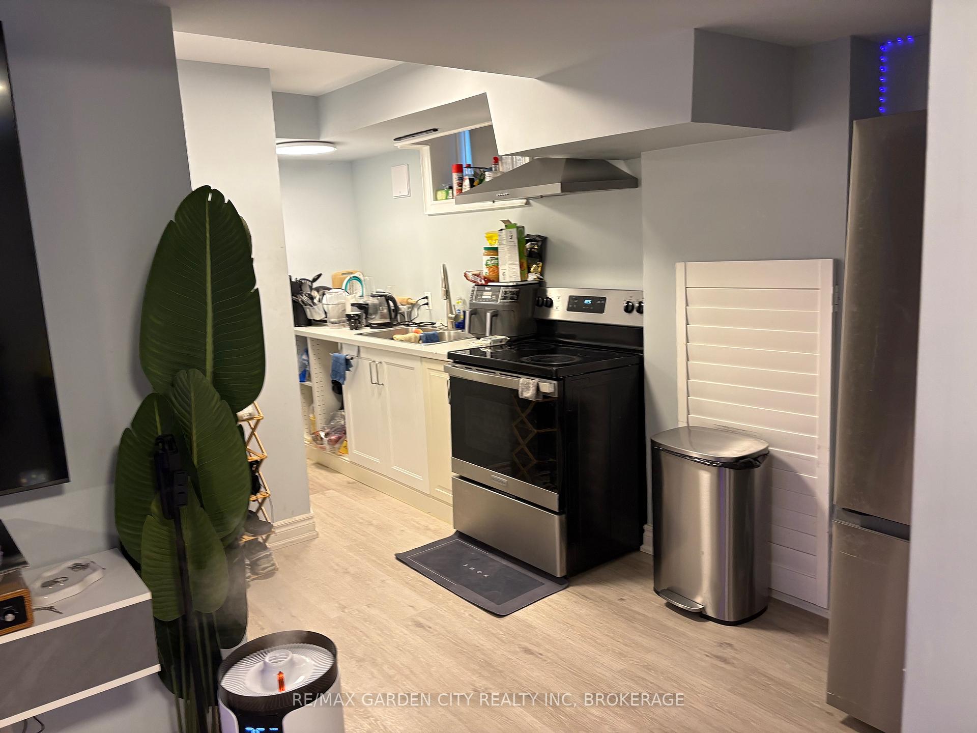 Photo 25 of 33 Bounty Avenue, Thorold, Rolling Meadows — HOMEH