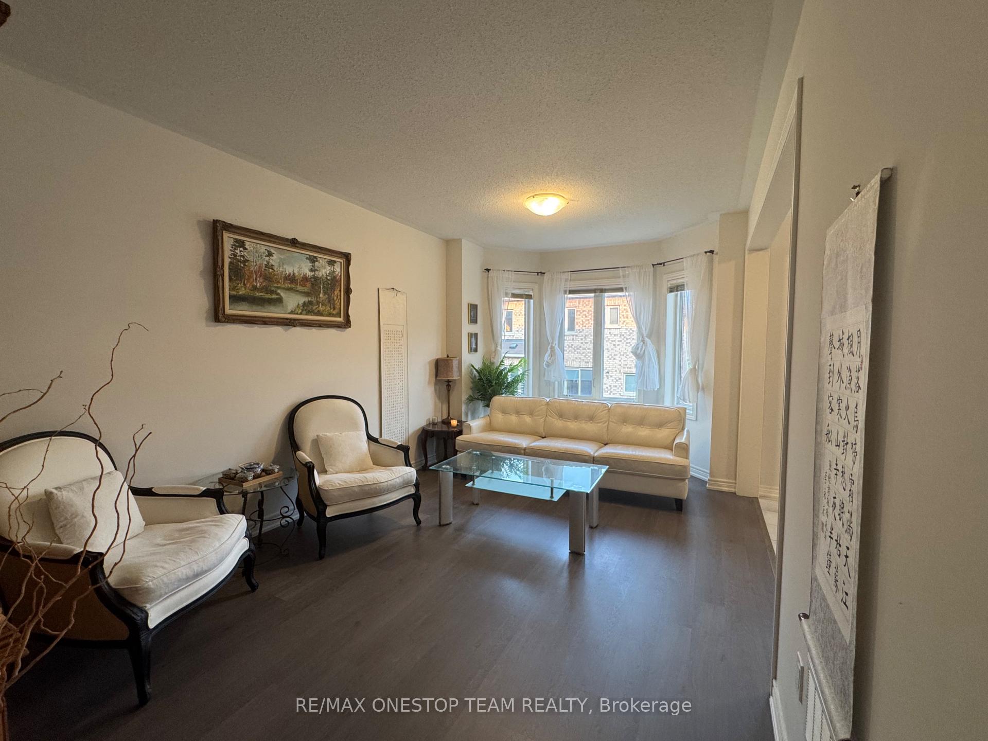 Photo 4 of 440 Wheat Boom Drive, Oakville, Joshua Meadows — HOMEH