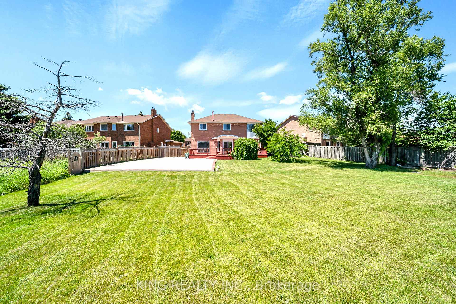 Photo 5 of 2606 Ambercroft Trail, Mississauga, Central Erin Mills — HOMEH