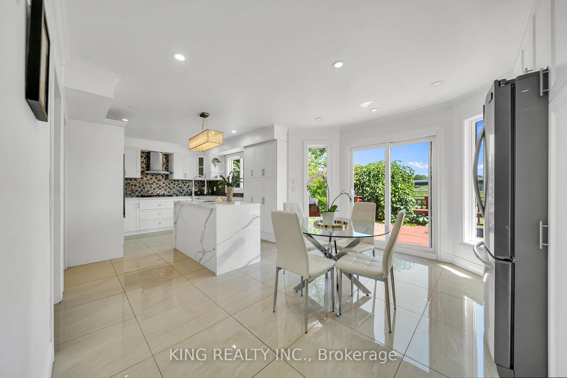 Photo 17 of 2606 Ambercroft Trail, Mississauga, Central Erin Mills — HOMEH