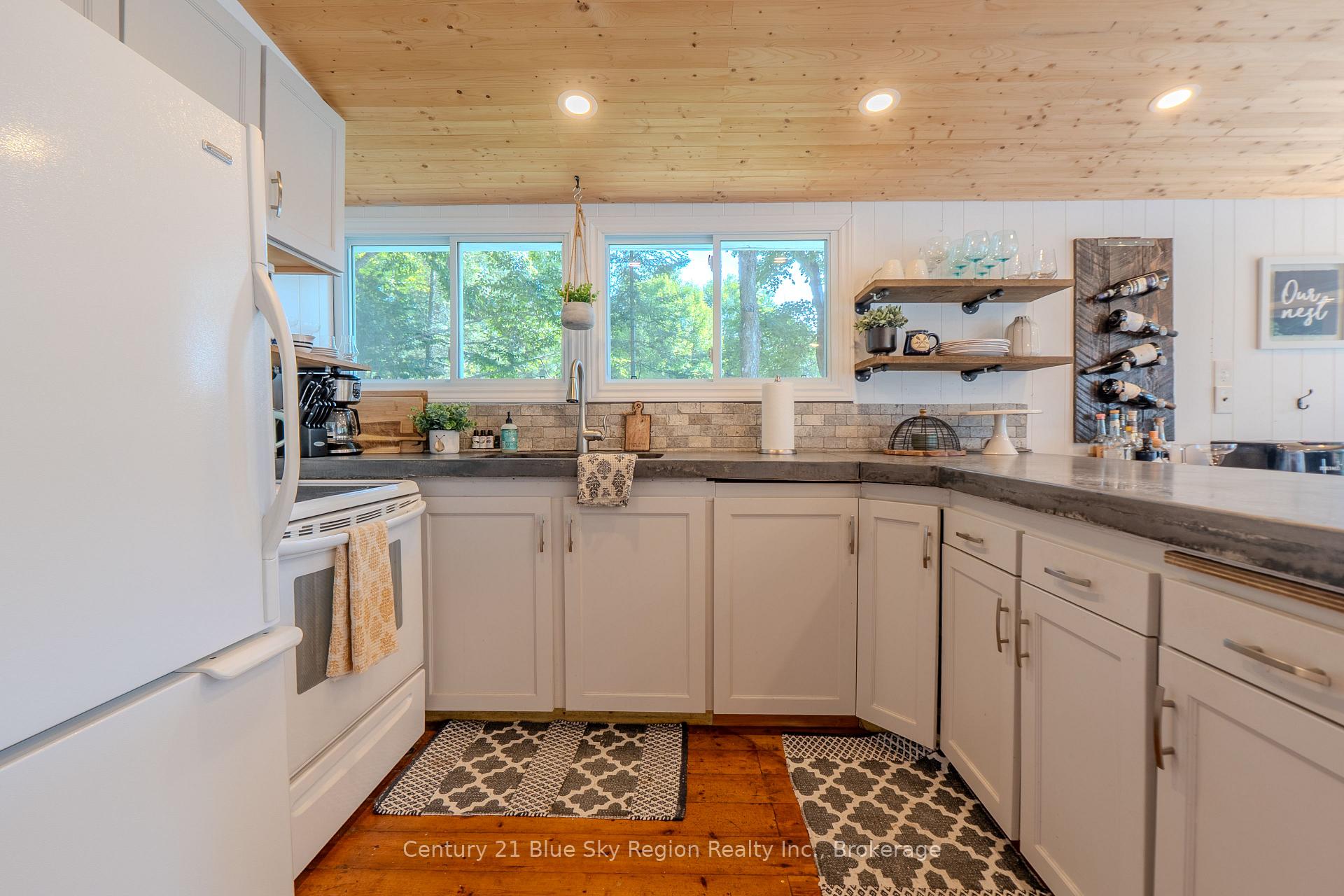 Photo 7 of 2149 Peninsula Road, North Bay, Birchaven — HOMEH