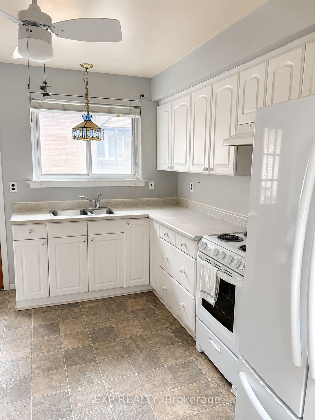 Photo 6 of 79 Dorset Drive, Brampton, Southgate — HOMEH