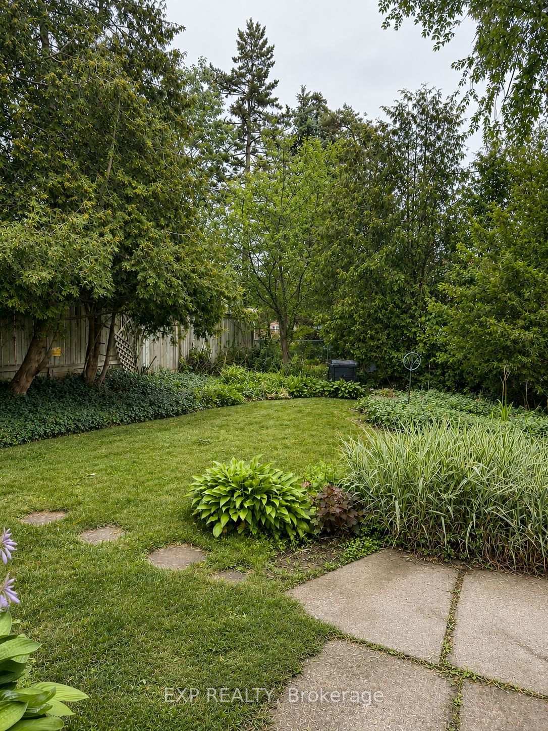 Photo 15 of 79 Dorset Drive, Brampton, Southgate — HOMEH
