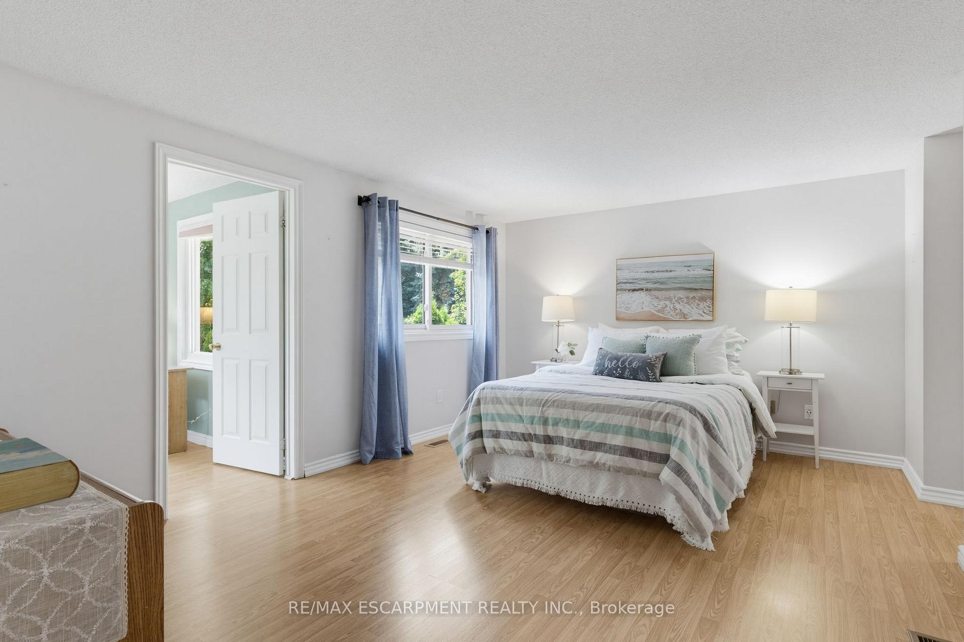 Photo 19 of 2188 Bader Crescent, Burlington, Brant Hills — HOMEH