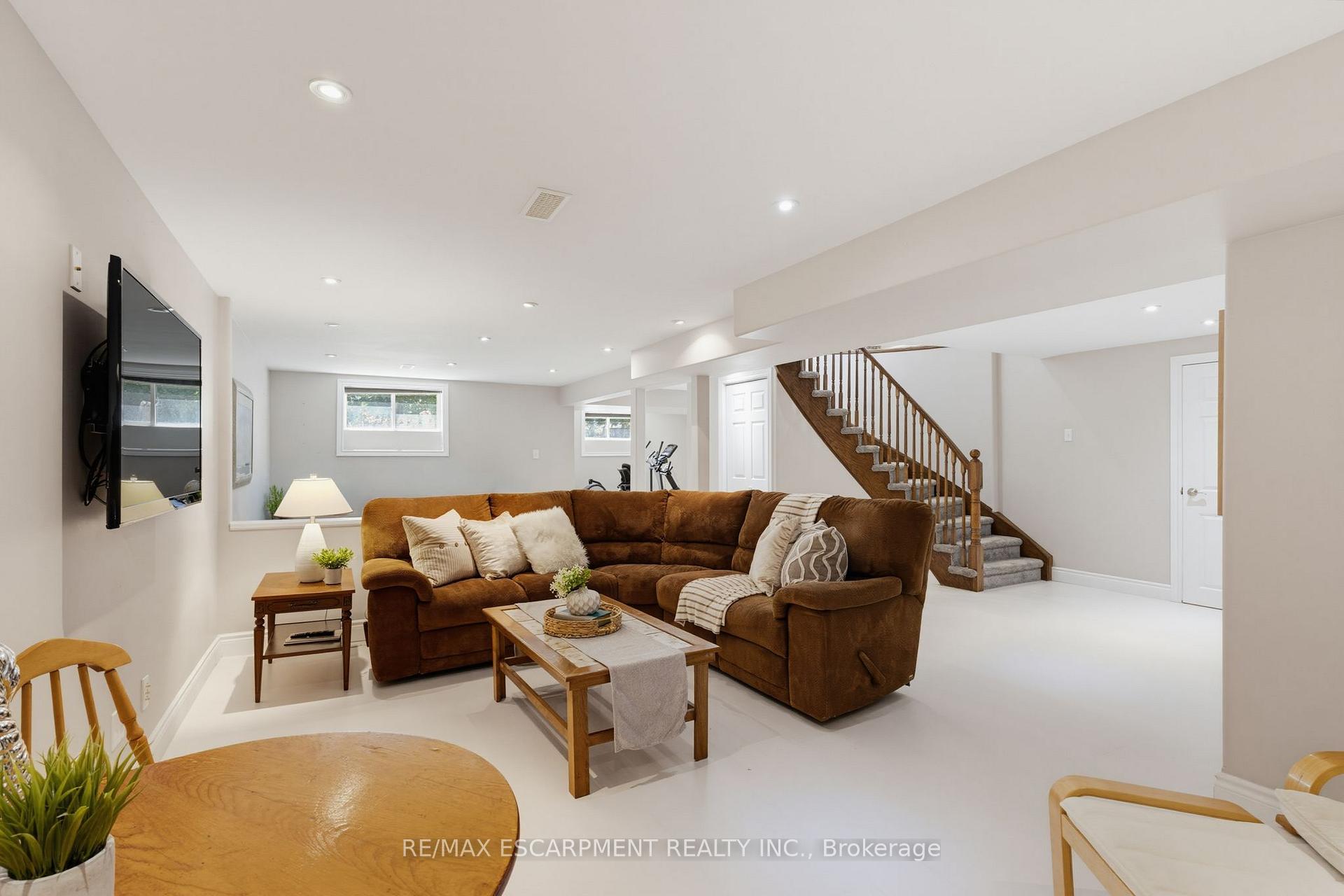 Photo 30 of 2188 Bader Crescent, Burlington, Brant Hills — HOMEH