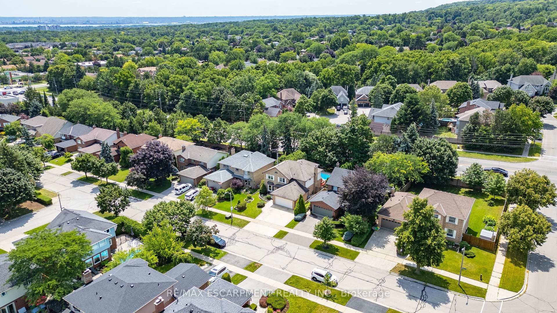 Photo 45 of 2188 Bader Crescent, Burlington, Brant Hills — HOMEH