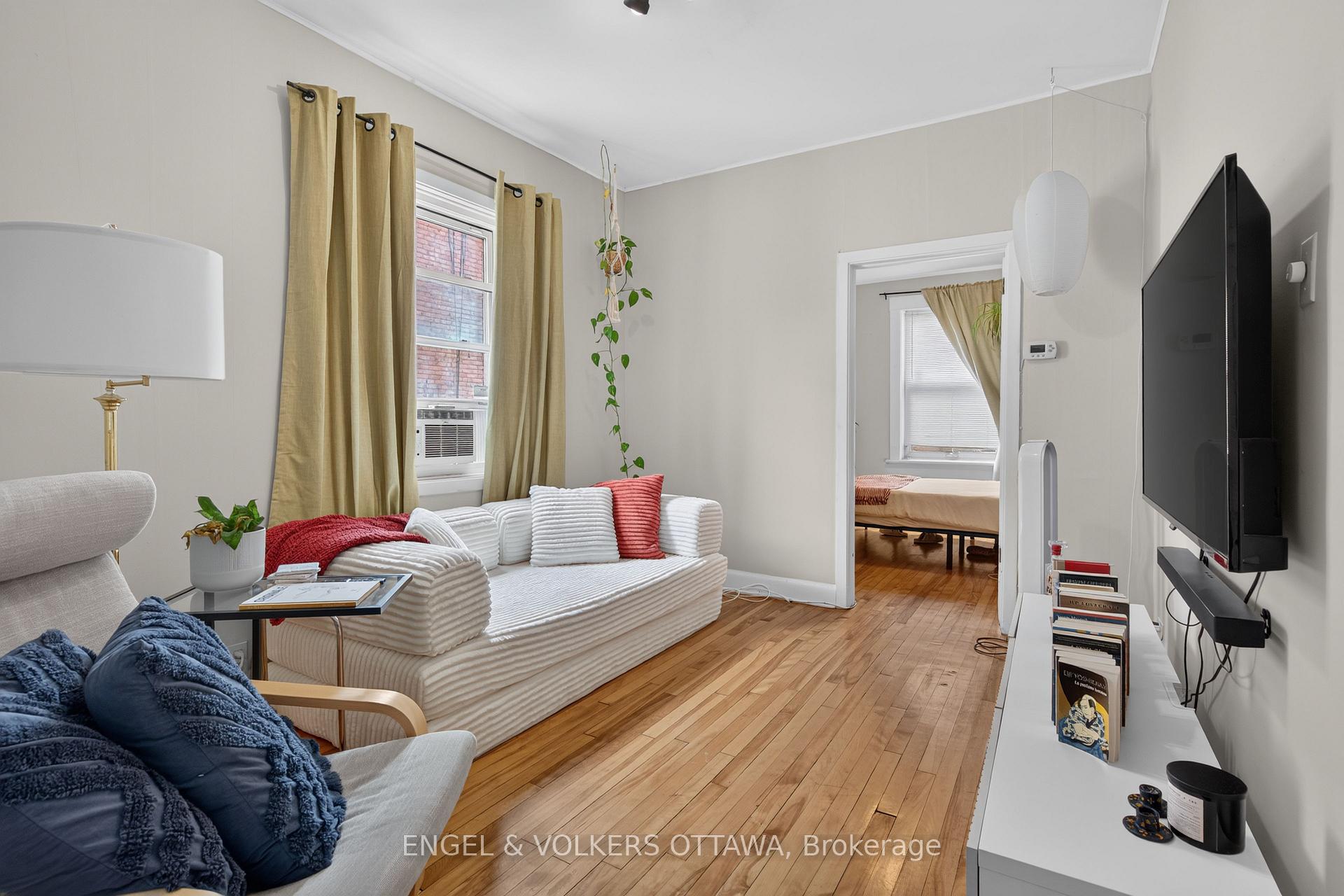 Photo 10 of Unit #1, 35 Craig Street, Ottawa, Glebe — HOMEH