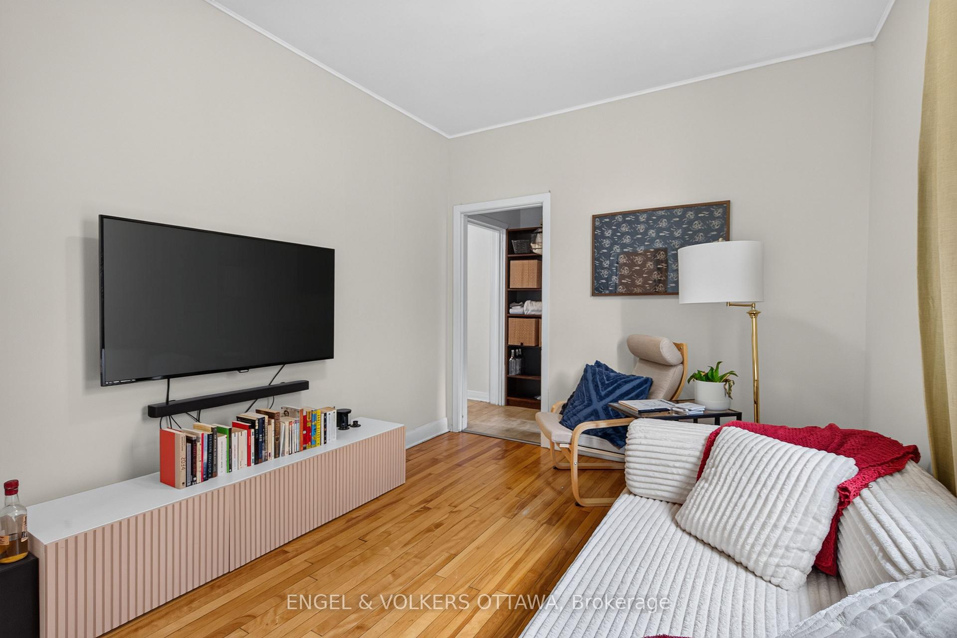 Photo 11 of Unit #1, 35 Craig Street, Ottawa, Glebe — HOMEH