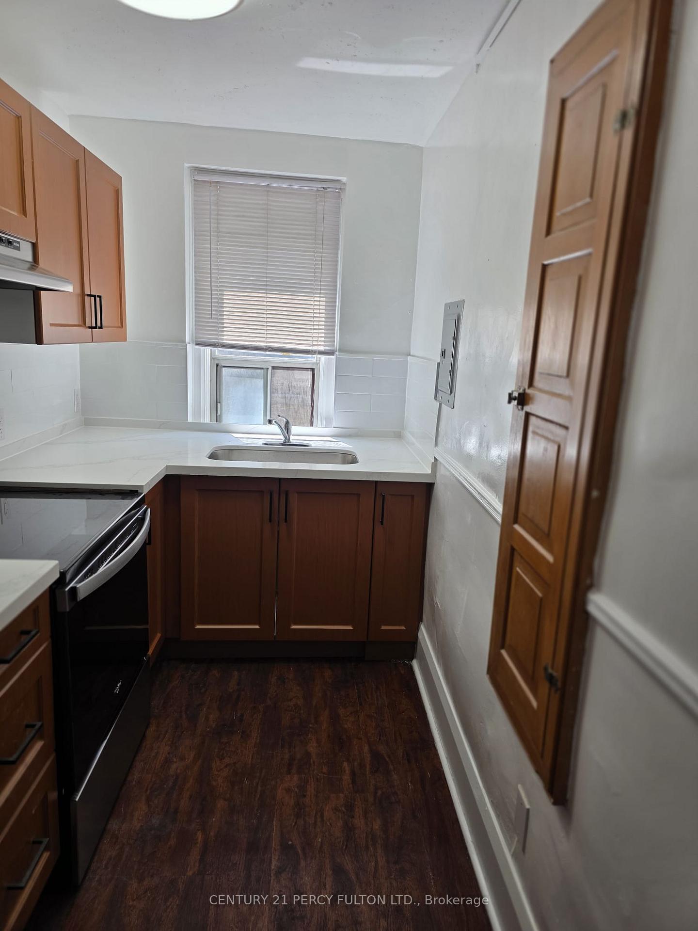 Photo 9 of Unit 8, 29 Jane Street, Toronto, Runnymede-Bloor West Village — HOMEH