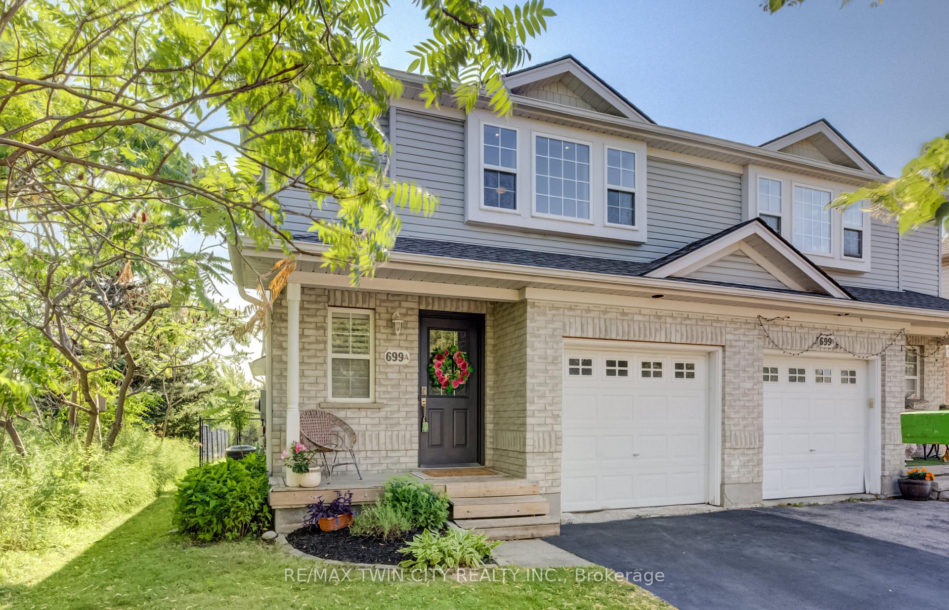 Photo 2 of Unit A, 699 Zermatt Drive, Waterloo, Upper Beechwood — HOMEH