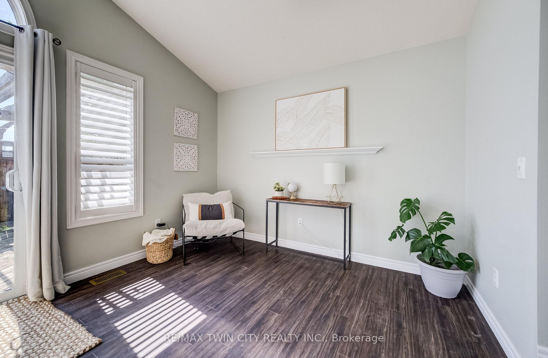 Photo 13 of Unit A, 699 Zermatt Drive, Waterloo, Upper Beechwood — HOMEH