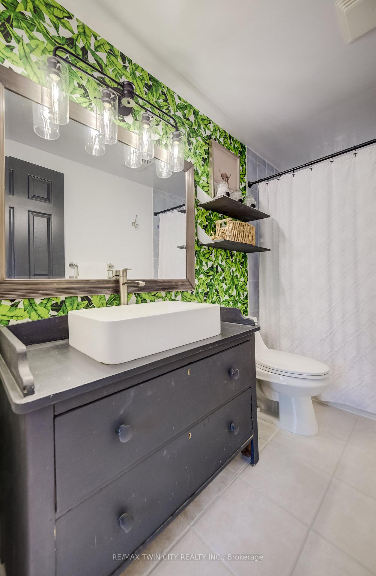 Photo 31 of Unit A, 699 Zermatt Drive, Waterloo, Upper Beechwood — HOMEH