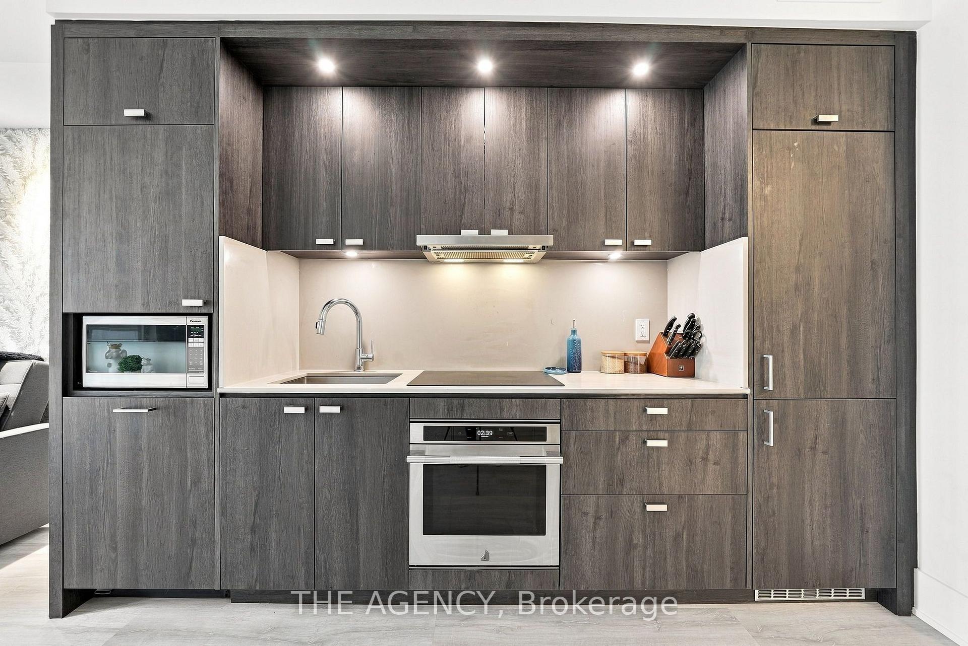 Photo 8 of Unit 907, 470 Front Street, Toronto, Waterfront Communities — HOMEH
